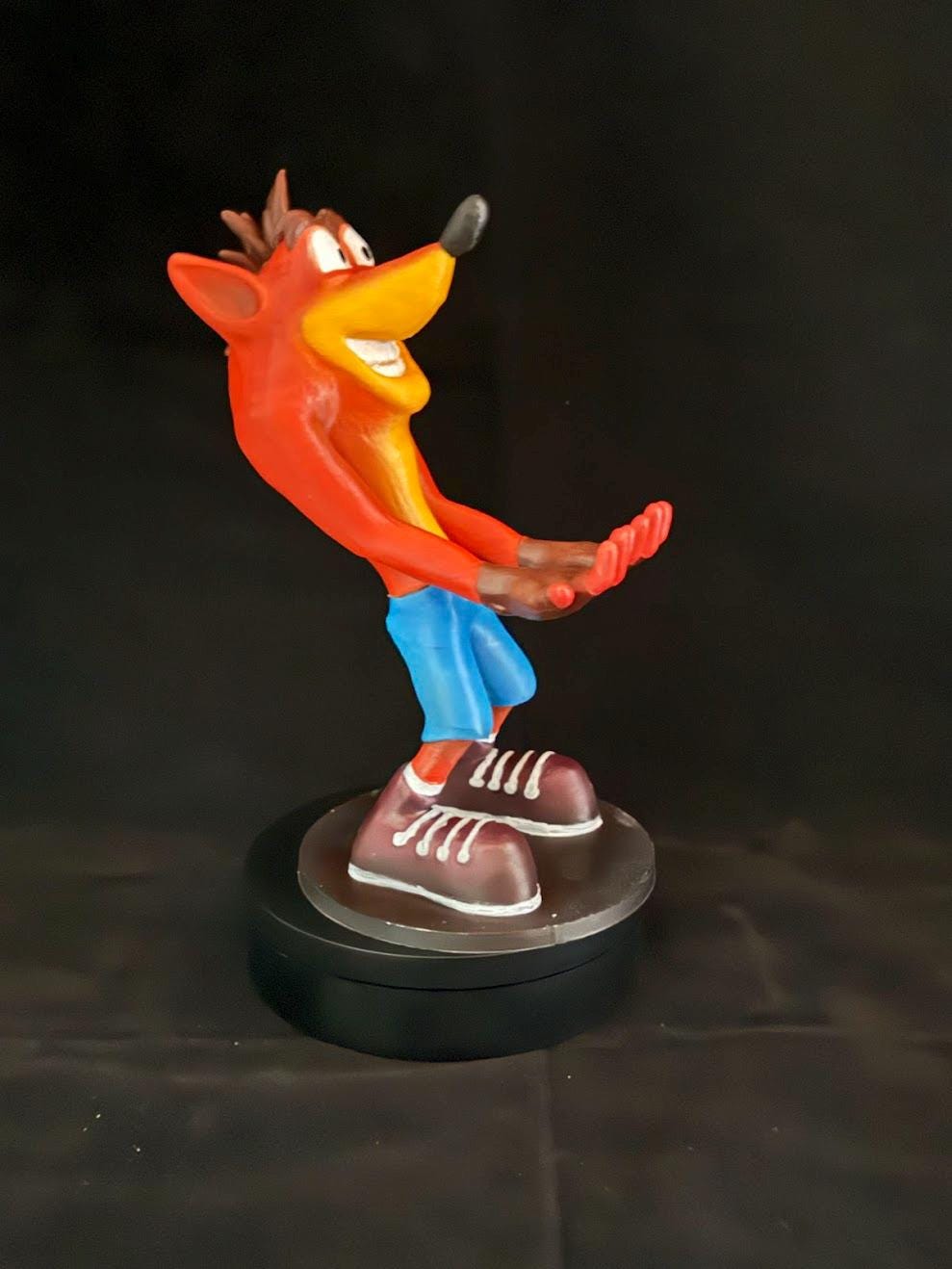 Crash Bandicoot Controller & Headset Stand – Hand-Painted Gaming Accessory for PS5/Xbox, Unique Gamer Gift