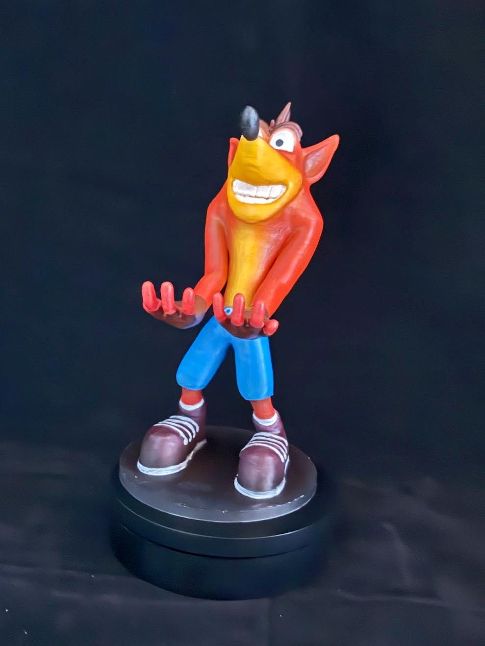 Crash Bandicoot Controller & Headset Stand – Hand-Painted Gaming Accessory for PS5/Xbox, Unique Gamer Gift