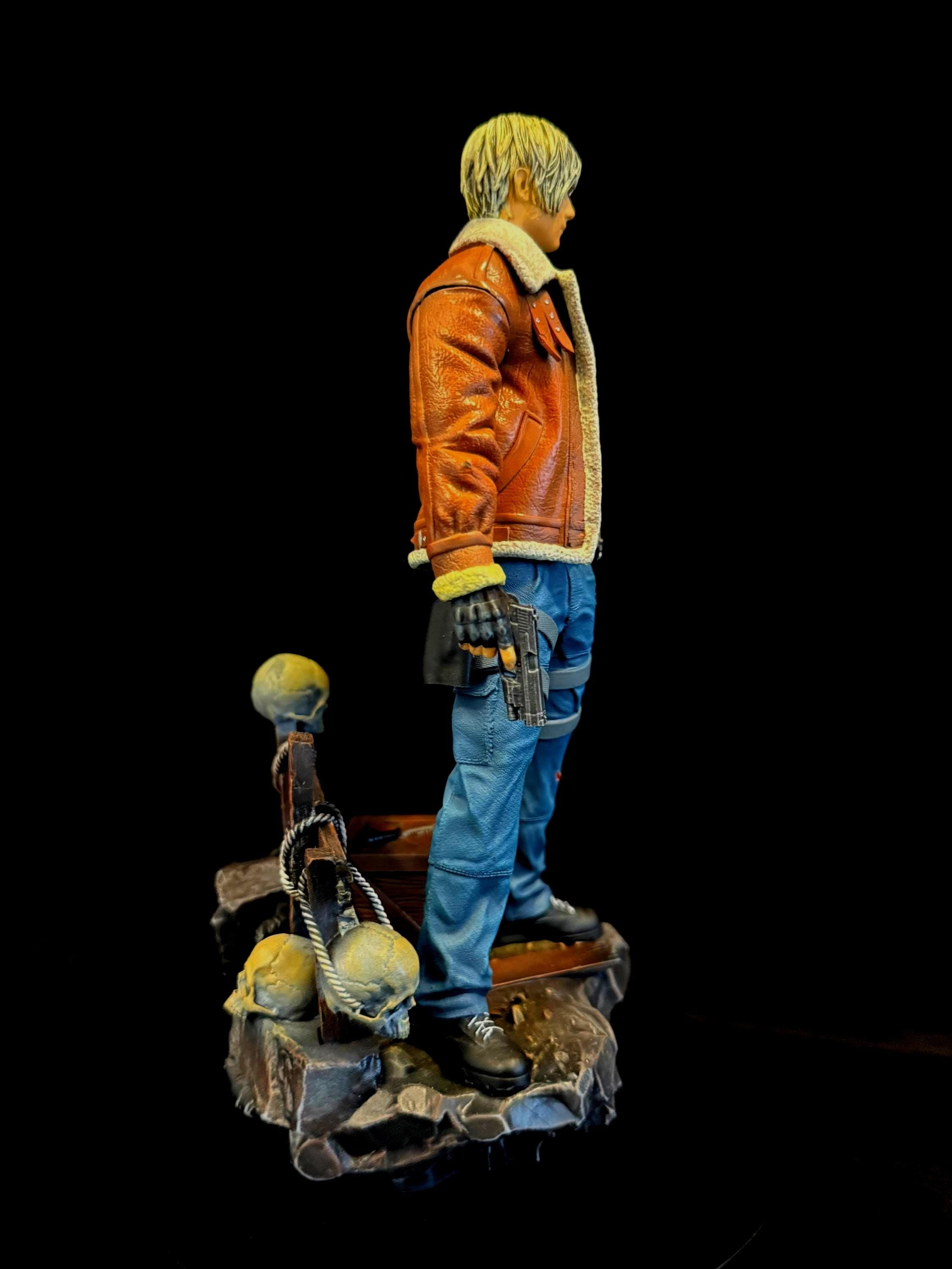 Leon S. Kennedy Collectible Statue – Hand-Painted Resident Evil Figure (Multiple Sizes Available)