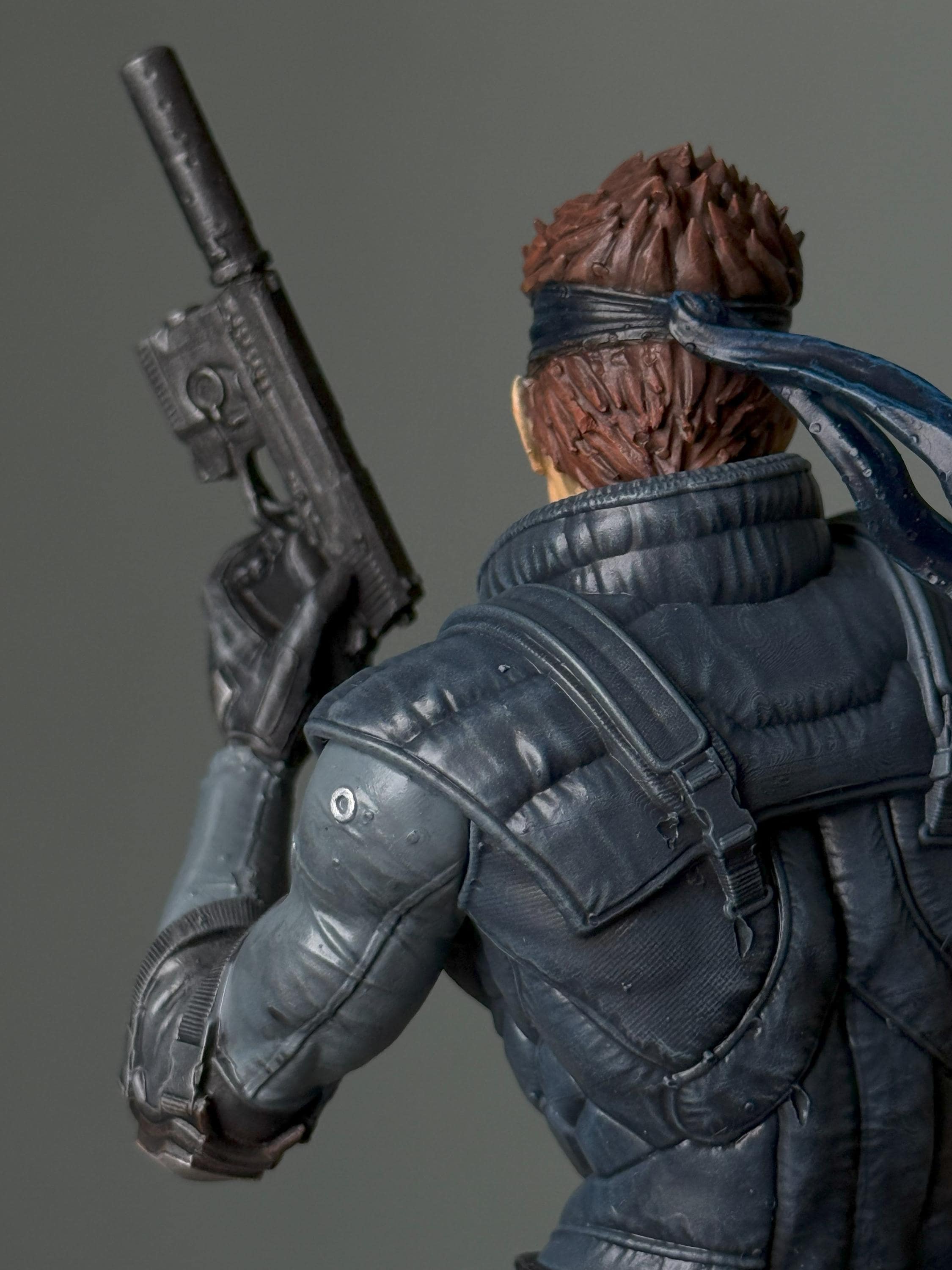 Solid Snake Statue: Hand-Painted 12K Resin Metal Gear Solid Fan Art