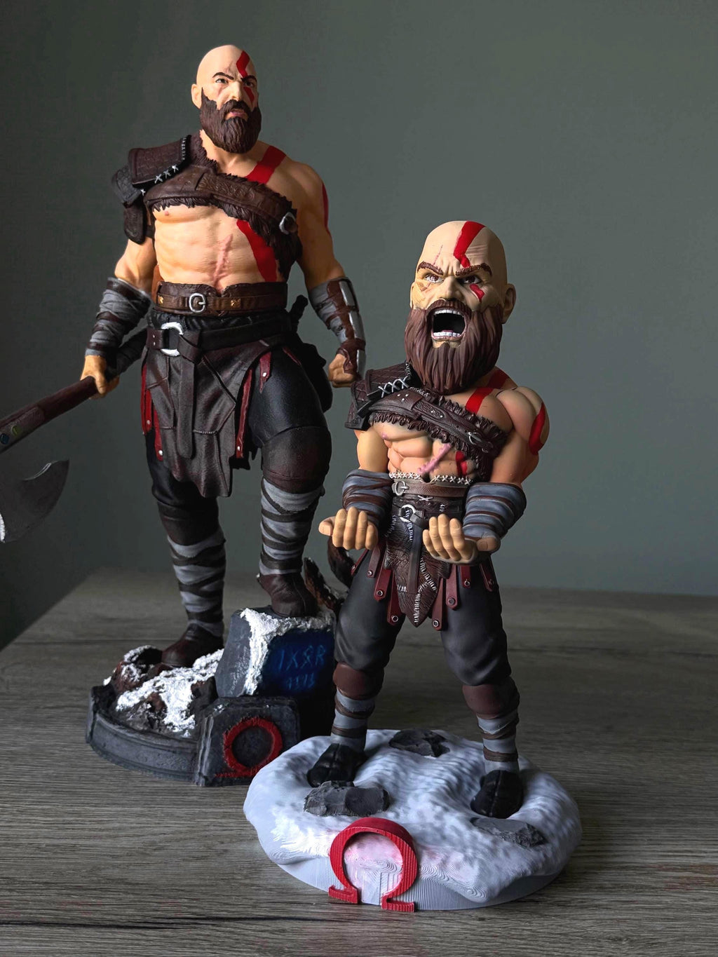 Kratos Controller Stand: Hand-Painted God of War Resin Statue