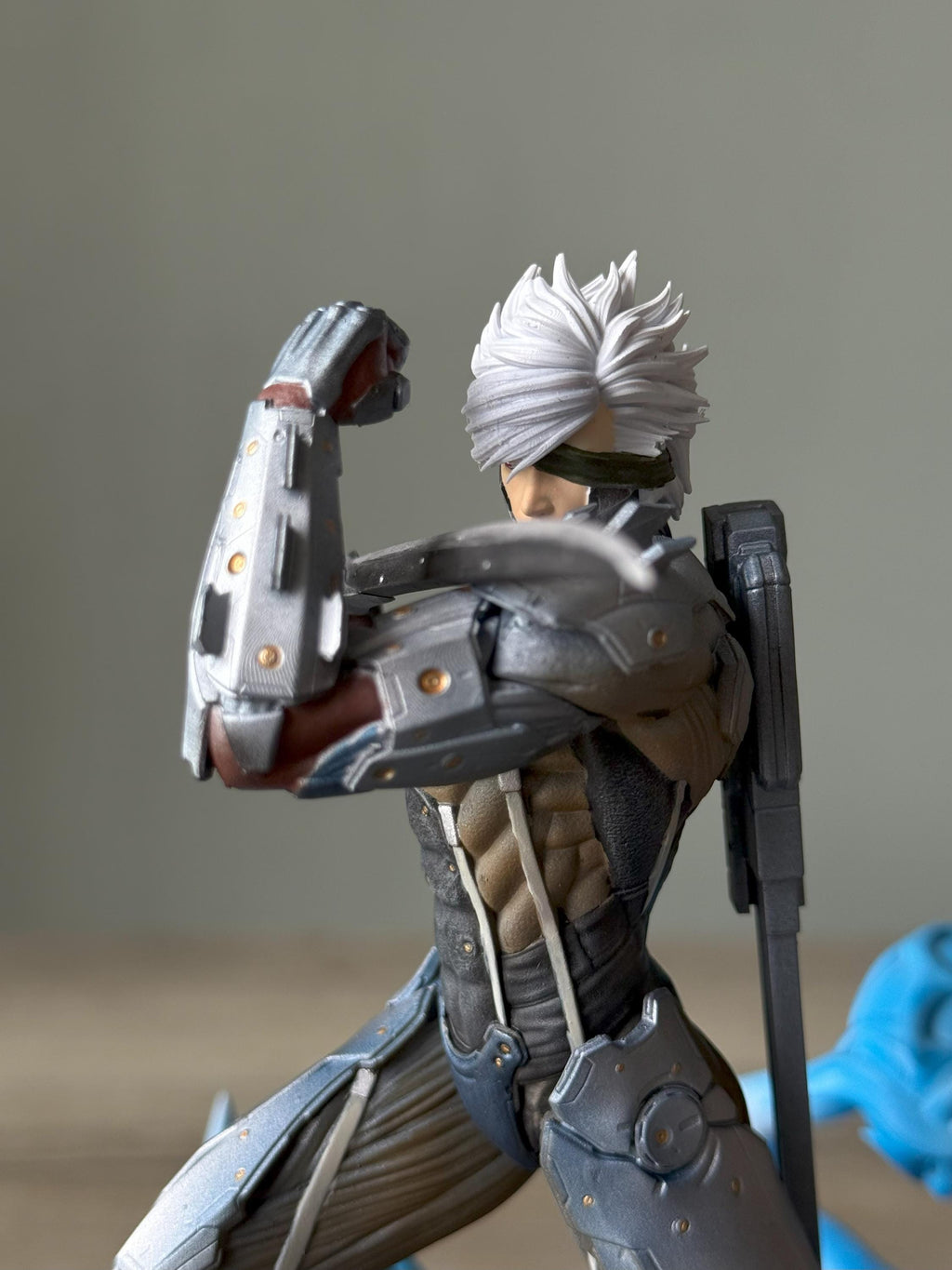 Raiden Figure: Fully Painted Metal Gear Rising Revengeance Diorama (1/10 Scale)