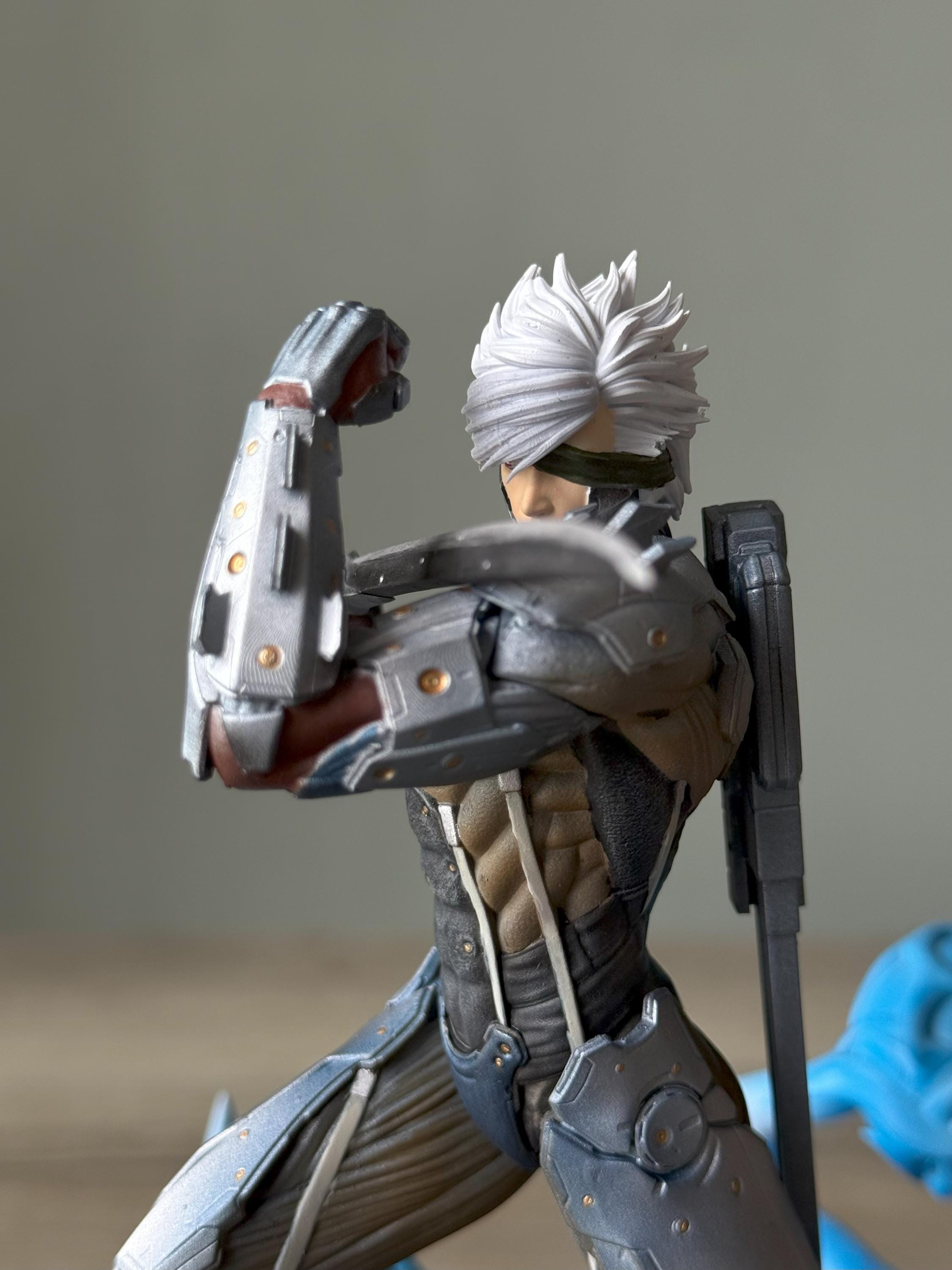 Raiden Figure: Fully Painted Metal Gear Rising Revengeance Diorama (1/10 Scale)