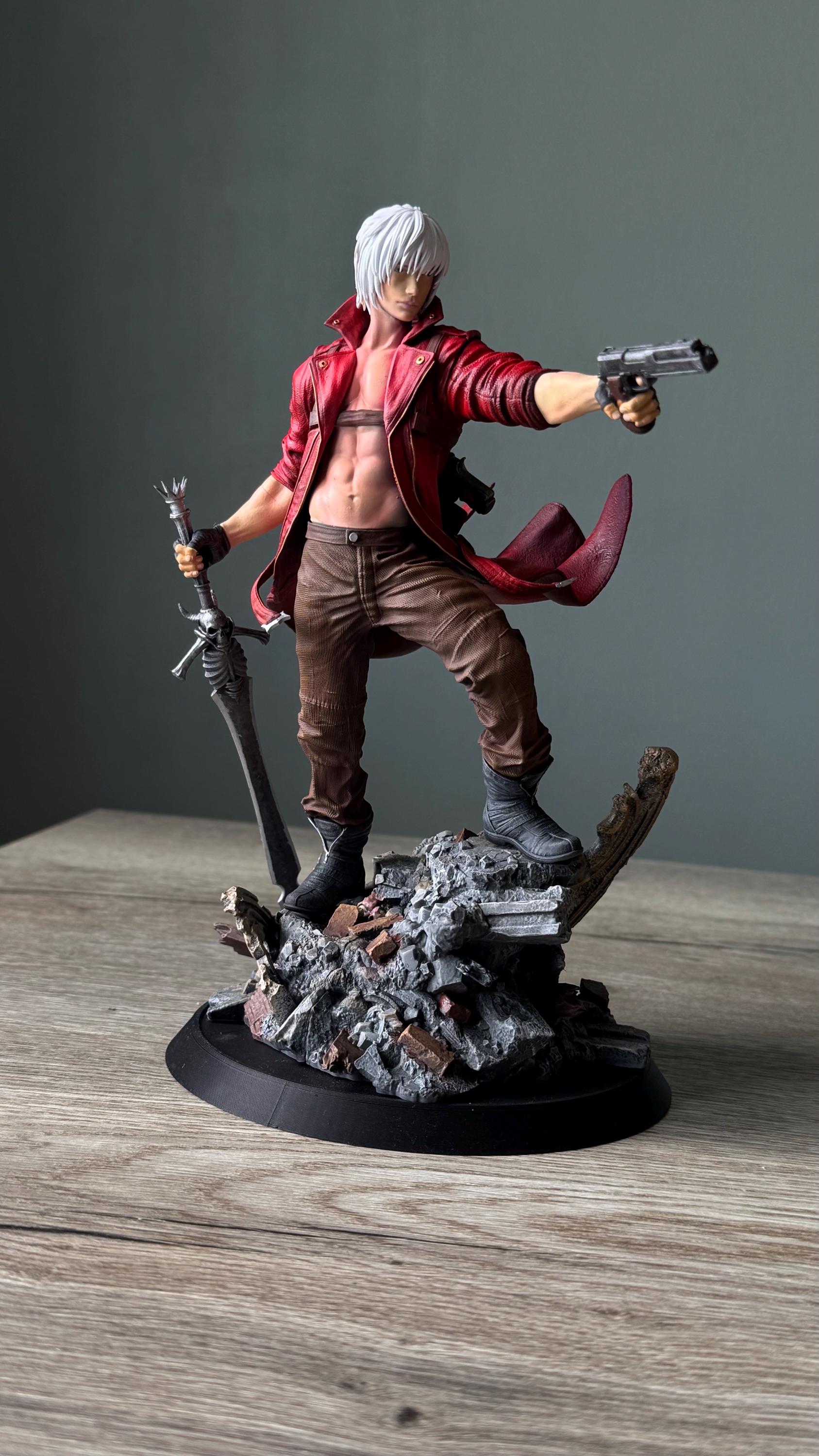 Dante Figure (Devil May Cry 3) – Fully-Painted 12K Resin Figurine with Sword & Pistol | DMC3 Collectible Gamer Decor