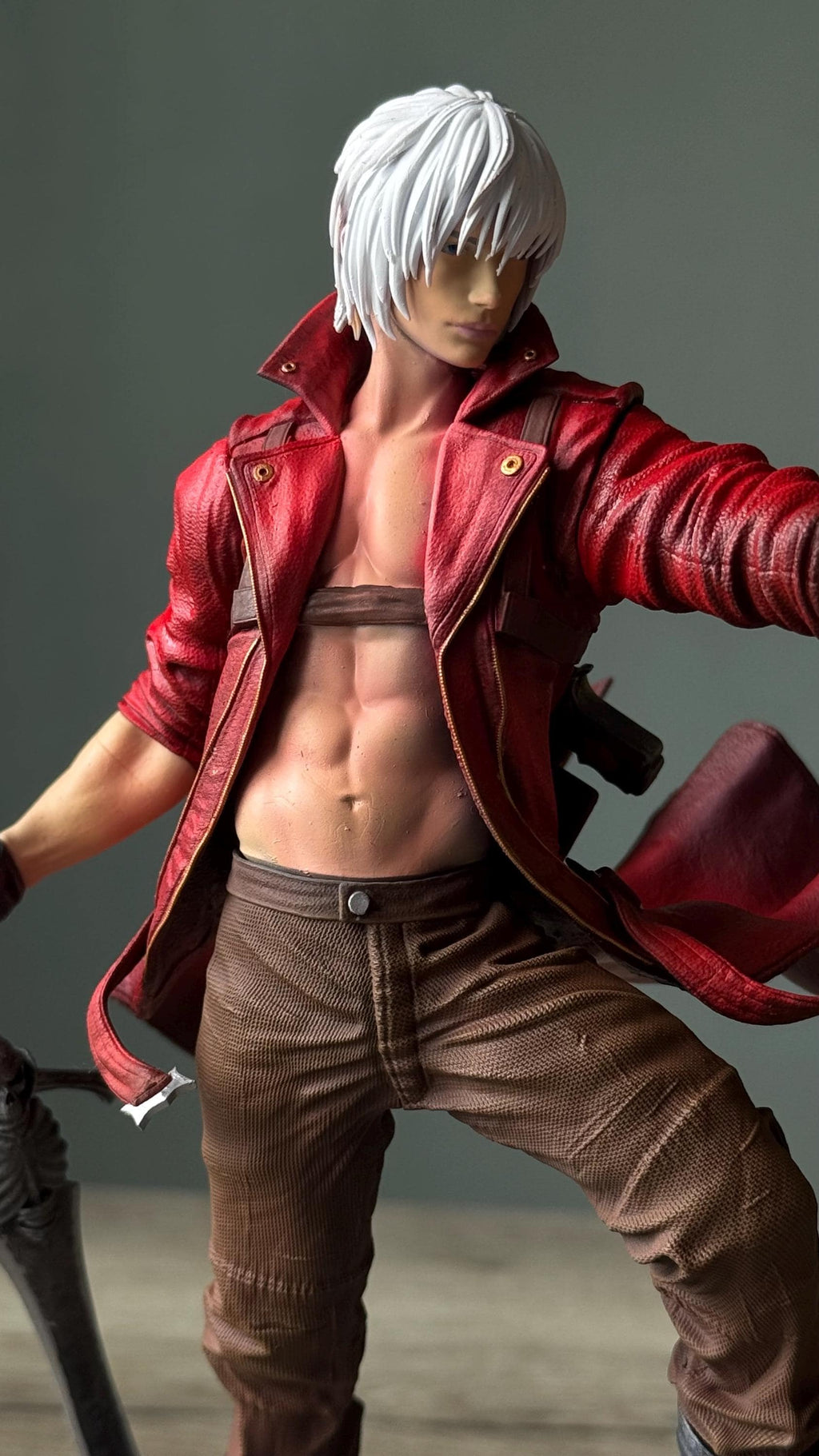 Dante Figure (Devil May Cry 3) – Fully-Painted 12K Resin Figurine with Sword & Pistol | DMC3 Collectible Gamer Decor