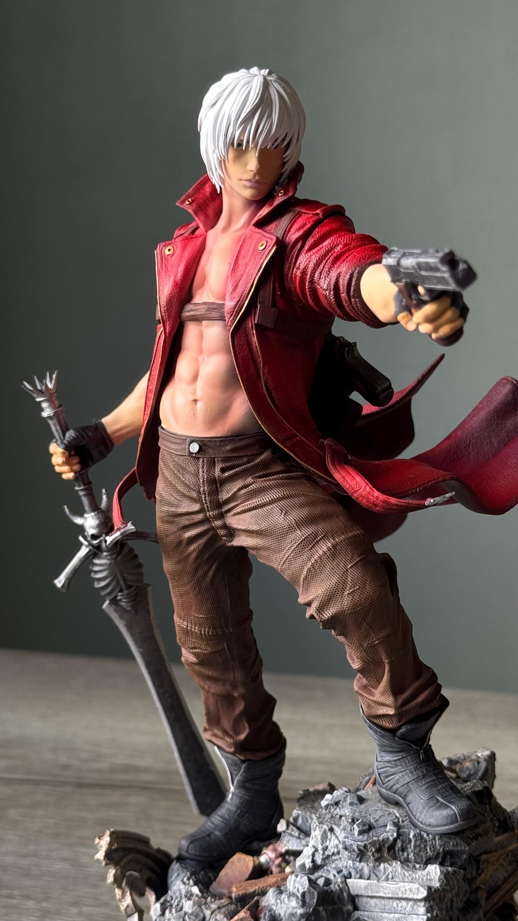Dante Figure (Devil May Cry 3) – Fully-Painted 12K Resin Figurine with Sword & Pistol | DMC3 Collectible Gamer Decor