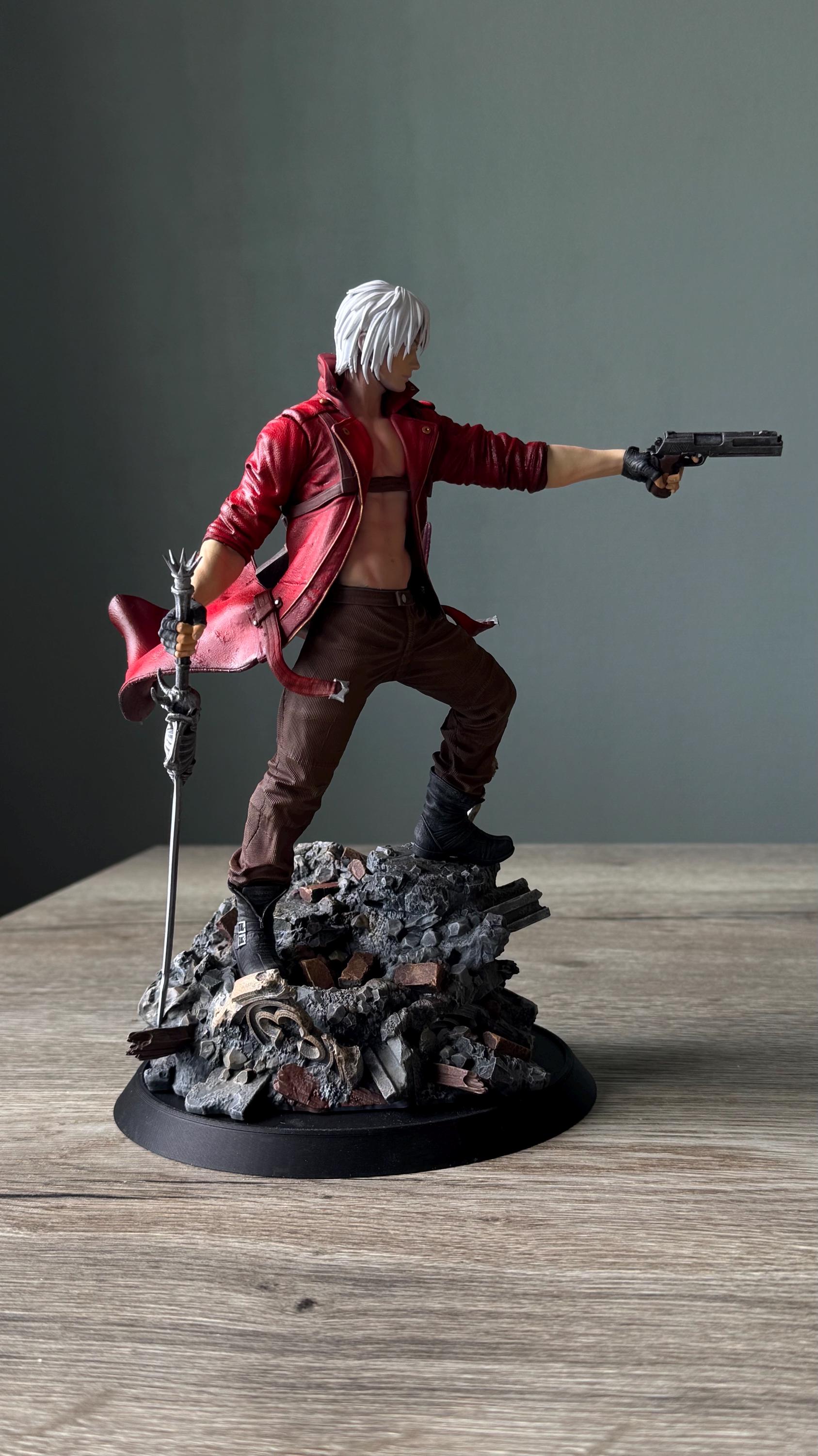 Dante Figure (Devil May Cry 3) – Fully-Painted 12K Resin Figurine with Sword & Pistol | DMC3 Collectible Gamer Decor